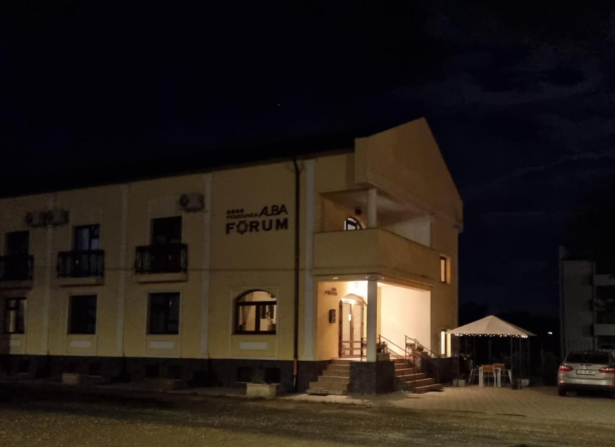 Alba Forum Алба Юлия Екстериор снимка